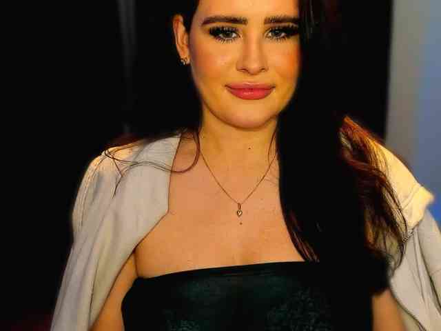 GreatBoobella webcam