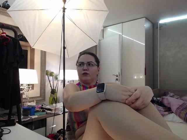 ILoveToFeelU webcam