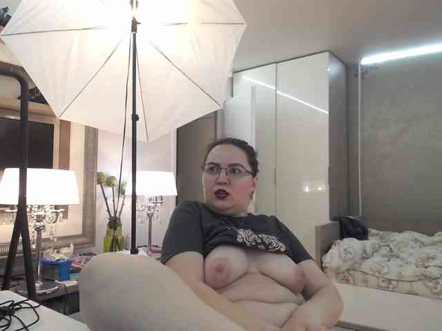 ILoveToFeelU webcam