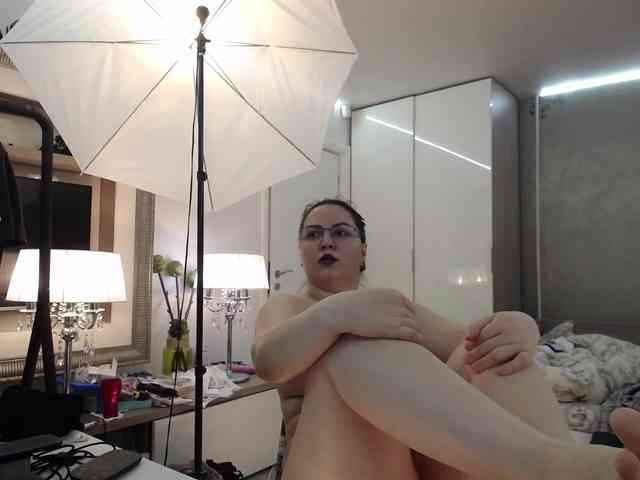 ILoveToFeelU webcam