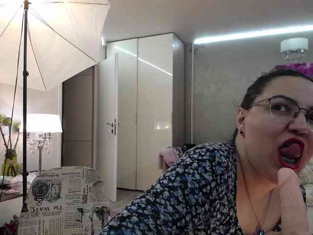 ILoveToFeelU webcam