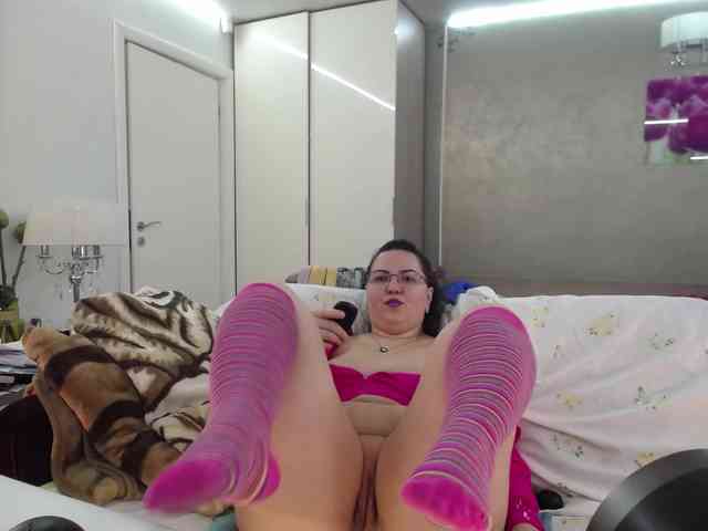 ILoveToFeelU ILoveToFeelU