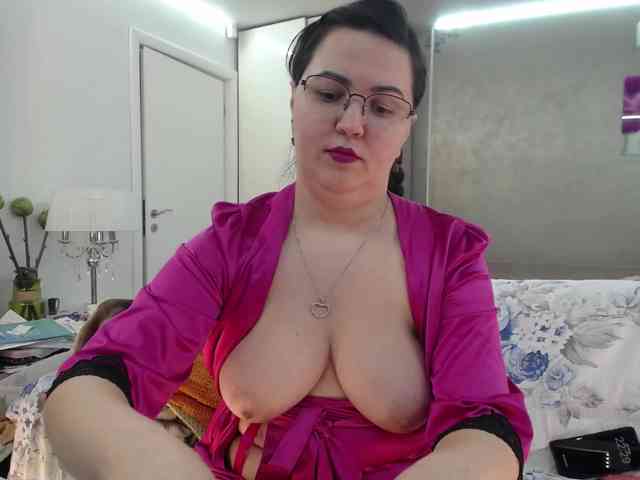 ILoveToFeelU ILoveToFeelU