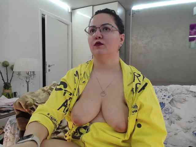 ILoveToFeelU ILoveToFeelU