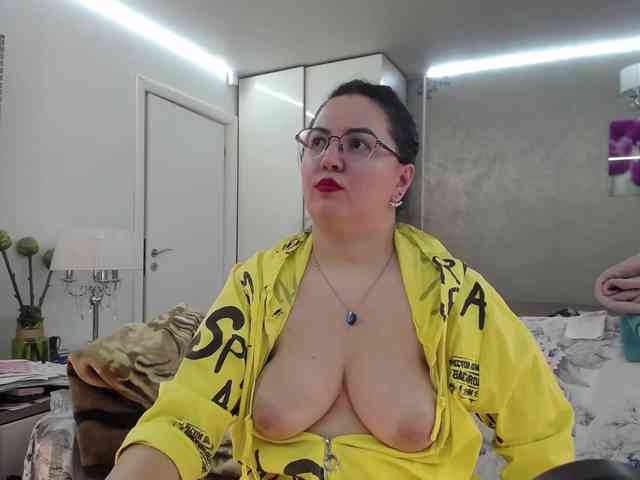 ILoveToFeelU ILoveToFeelU