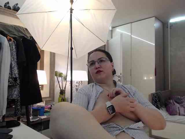ILoveToFeelU Live Webcam on BongaCams