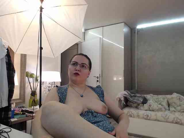 ILoveToFeelU webcam