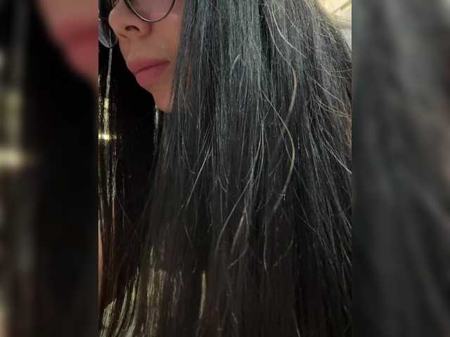 Vero19nika's BongaCams show and profile