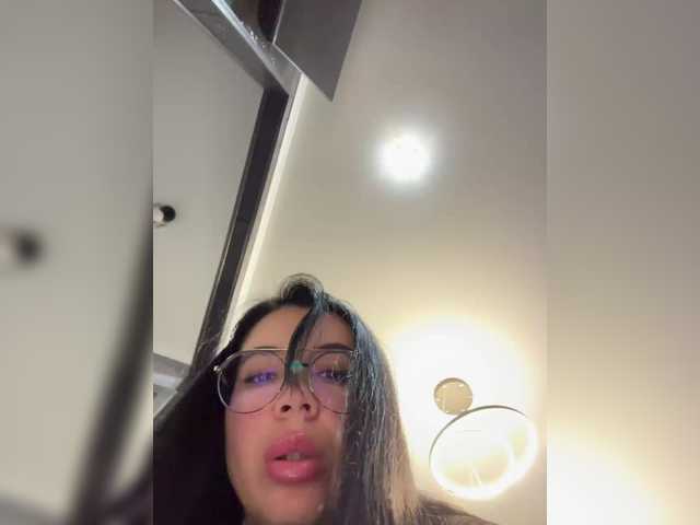 Vero19nika's BongaCams show and profile