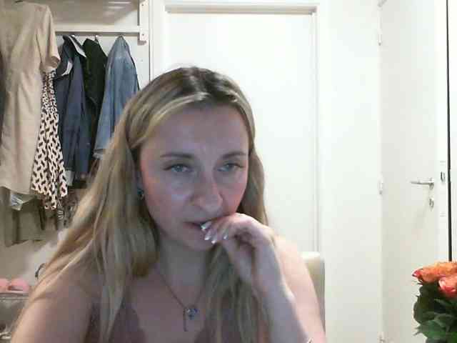 RuslanaFlower webcam