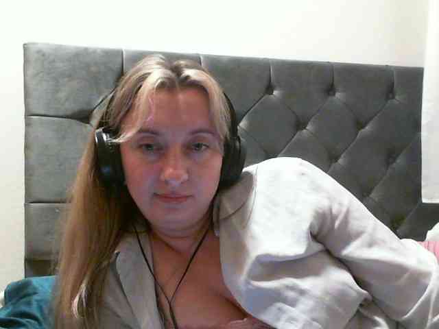 RuslanaFlower webcam