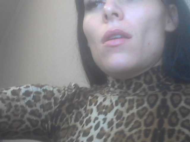 Gospozha-77's BongaCams show and profile