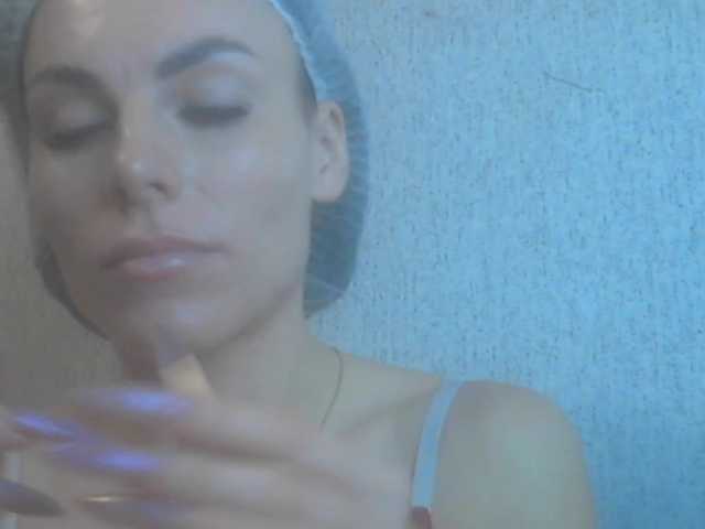 Gospozha-77's BongaCams show and profile