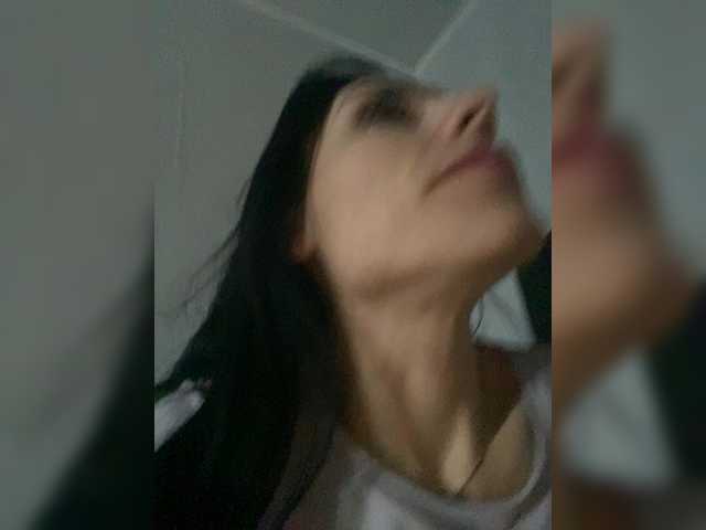 Gospozha-77's BongaCams show and profile