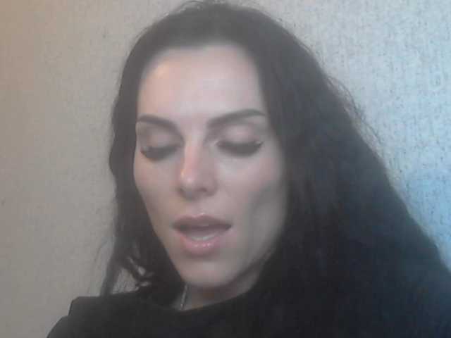 Gospozha-77's BongaCams show and profile