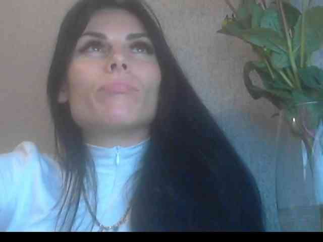 Gospozha-77 Live Webcam on BongaCams