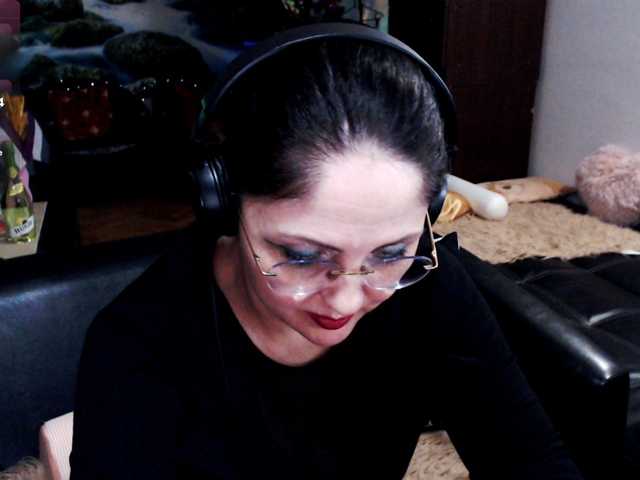 1imperatriza's BongaCams show and profile