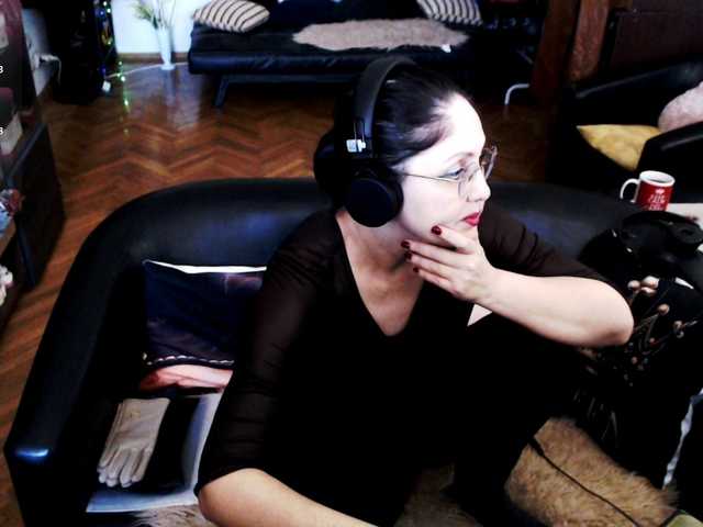 1imperatriza's BongaCams show and profile
