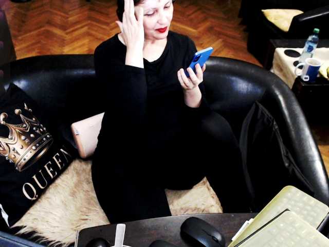 1imperatriza cam belle