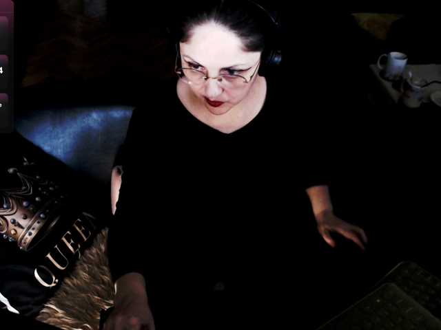 1imperatriza's BongaCams show and profile