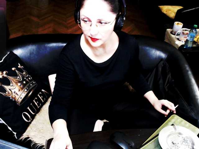 1imperatriza's BongaCams show and profile