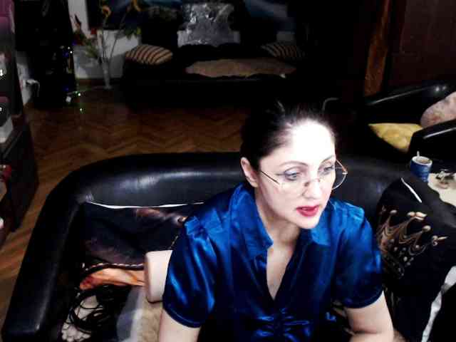 1imperatriza Live Webcam on BongaCams
