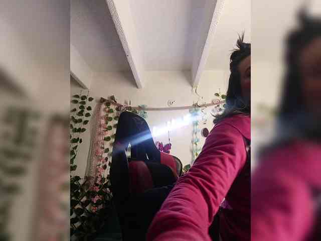 Cocochanell webcam