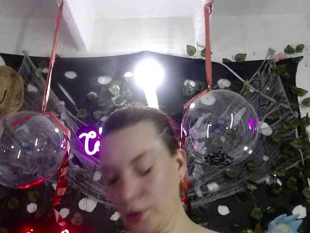 Cocochanell webcam
