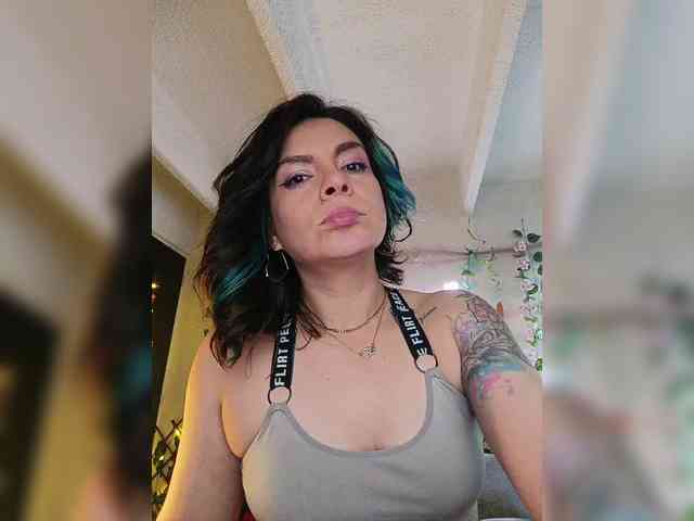 Cocochanell webcam