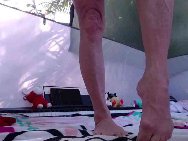 April_XO webcam