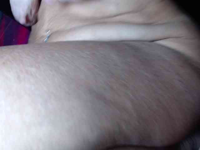 April_XO webcam