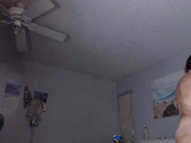 April_XO webcam