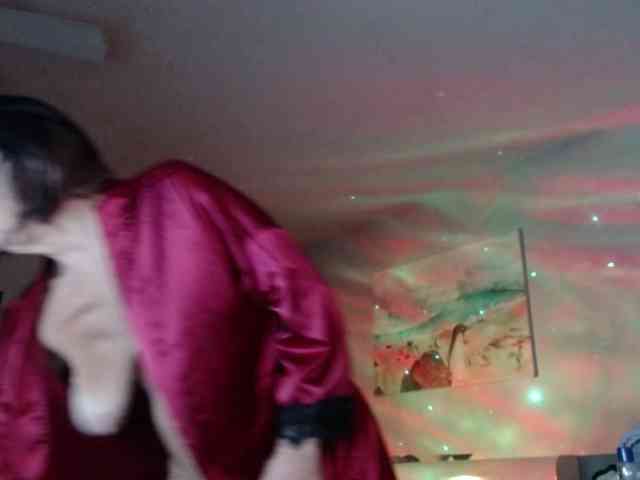 April_XO webcam