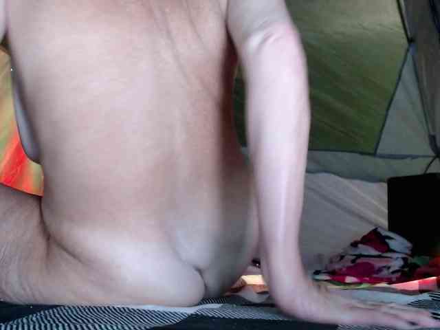 April_XO webcam