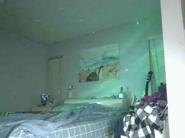 April_XO webcam