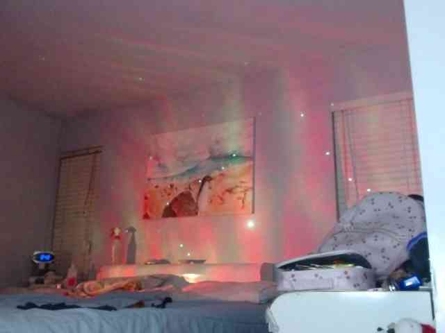 April_XO webcam