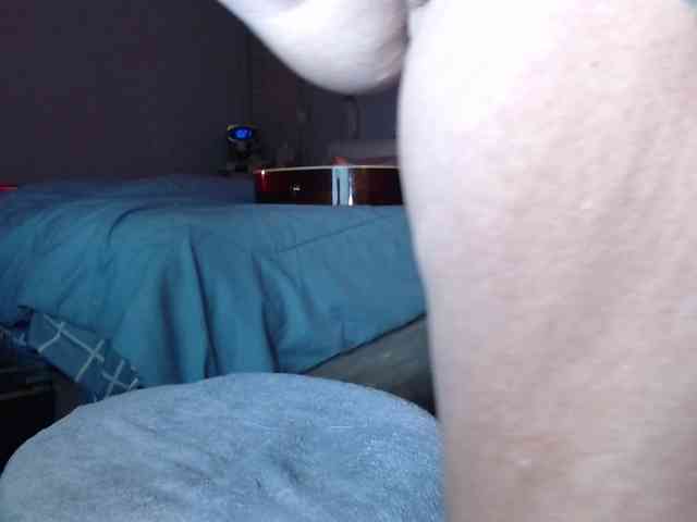 April_XO webcam