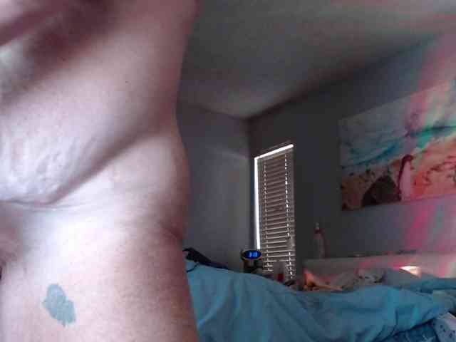 April_XO webcam