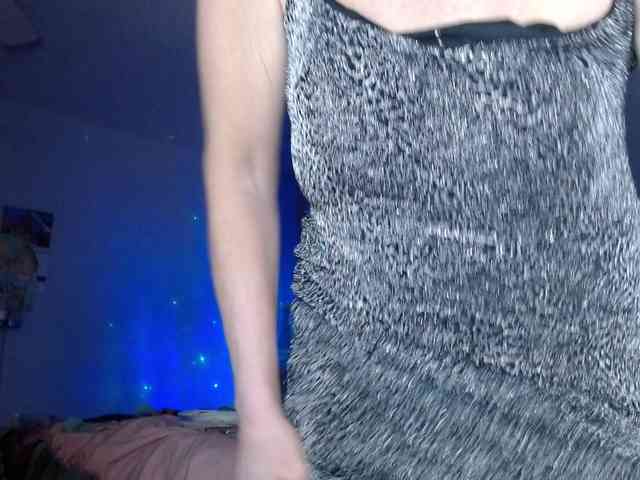 April_XO webcam