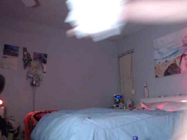 April_XO webcam