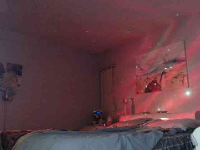 April_XO webcam