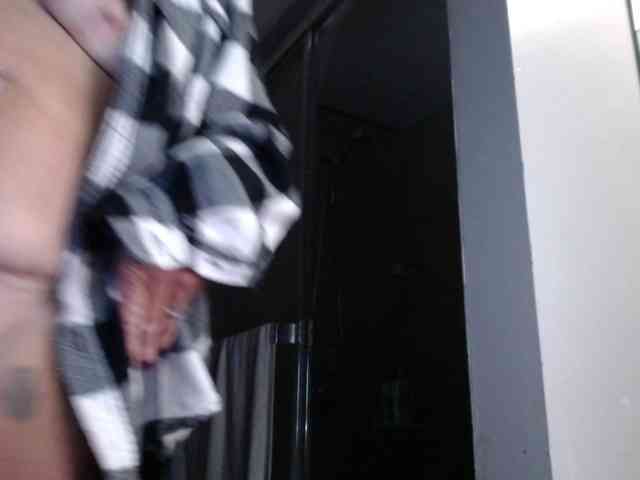 April_XO webcam