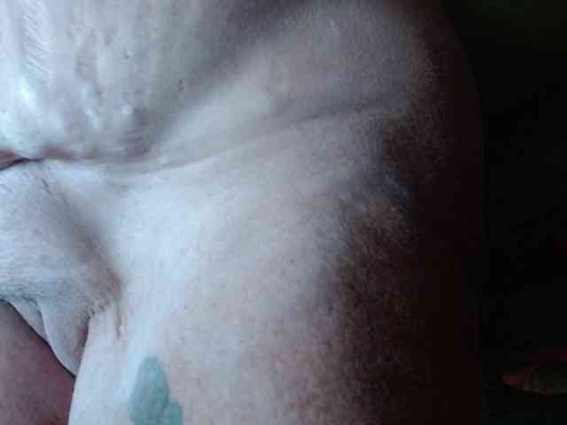 April_XO webcam