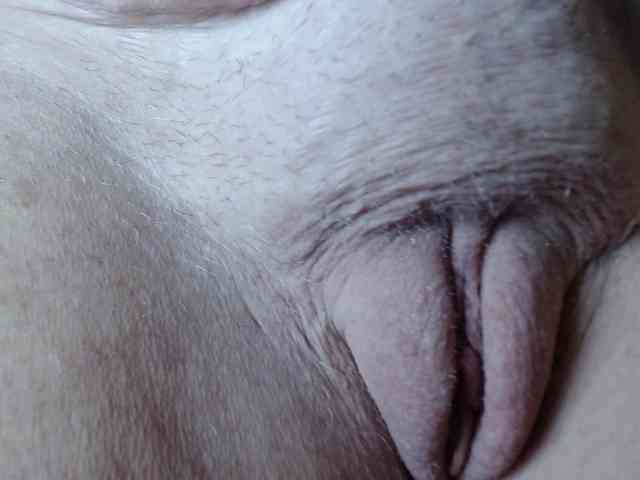 April_XO webcam