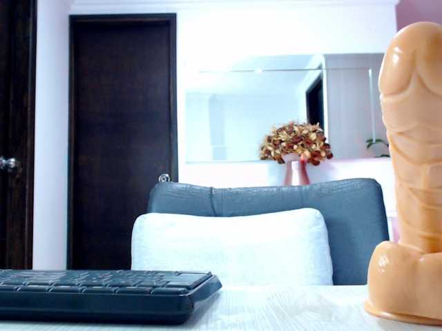 julietjohnson cam belle