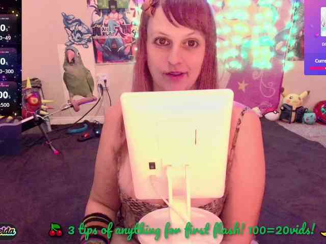 BabyZelda webcam