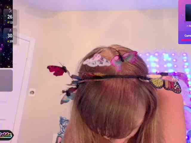 BabyZelda webcam