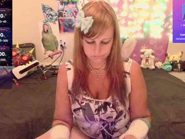 BabyZelda webcam