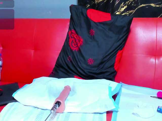 NoielyaShot's BongaCams show and profile