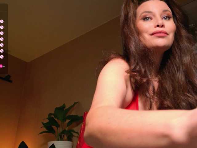 LavernaBlack's BongaCams show and profile